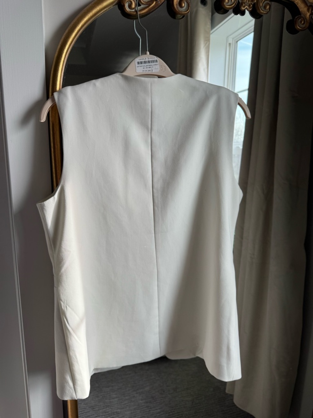 Rachel Zoe Cream Sleeveless Buttoned Vest with Tortoiseshell Buttons - Picture 3 of 3